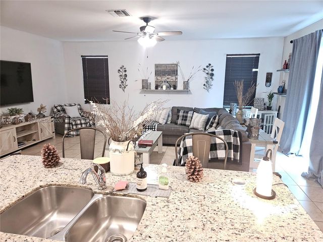 4117 NE 21st St, Homestead, FL 33033