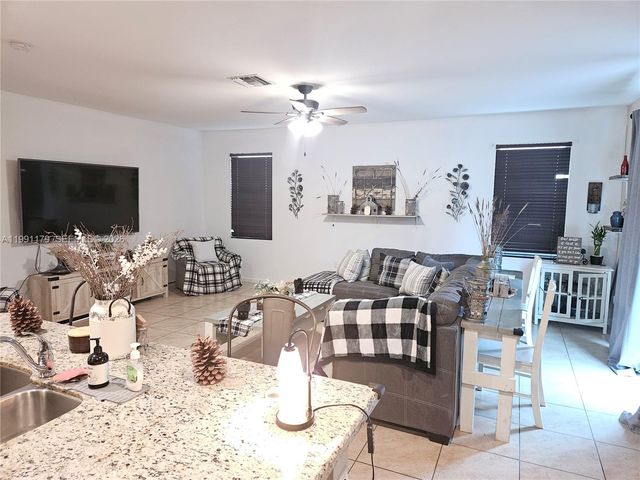 4117 NE 21st St, Homestead, FL 33033