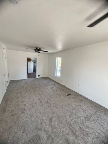 273 S 3rd Avenue, Kankakee, IL 60901