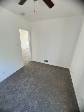 273 S 3rd Avenue, Kankakee, IL 60901