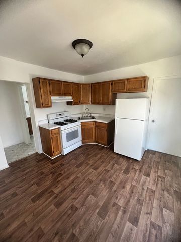 273 S 3rd Avenue, Kankakee, IL 60901