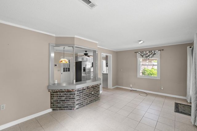 619 Chapelwood, Dothan, AL 36305