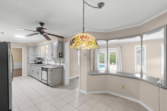 619 Chapelwood, Dothan, AL 36305