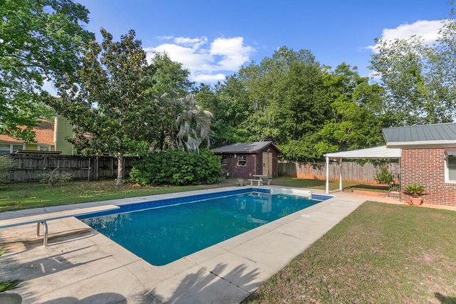 619 Chapelwood, Dothan, AL 36305