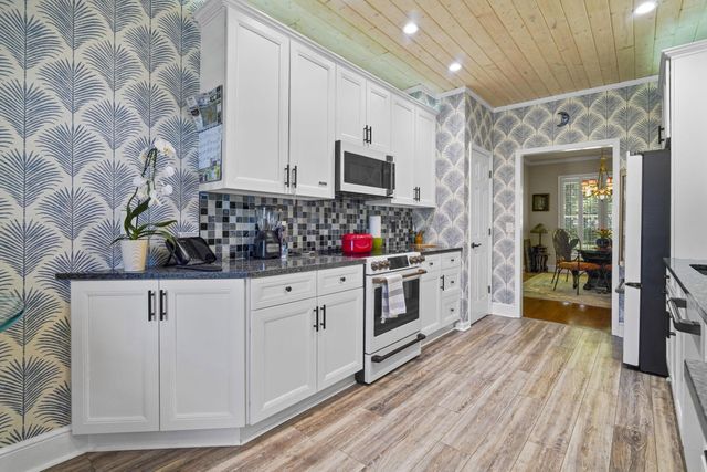 4948 Fulton Pl., Murrells Inlet, SC 29576