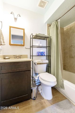 9523 E DALLAS Street, Mesa, AZ 85207