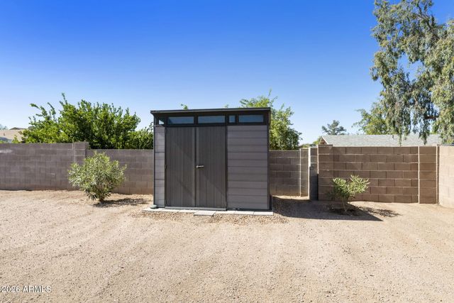 9523 E DALLAS Street, Mesa, AZ 85207