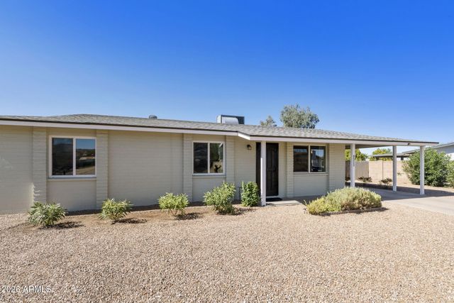 9523 E DALLAS Street, Mesa, AZ 85207