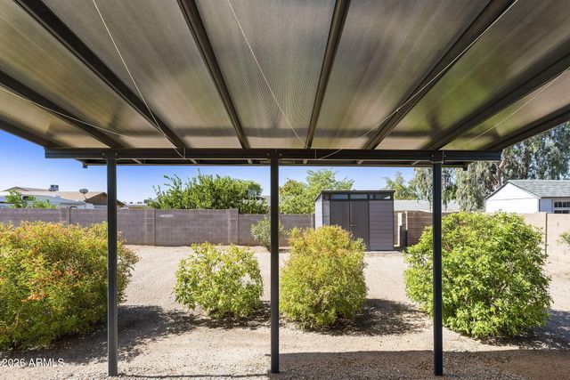 9523 E DALLAS Street, Mesa, AZ 85207