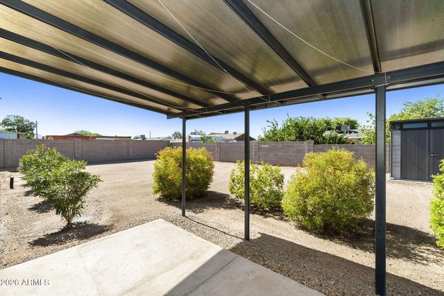 9523 E DALLAS Street, Mesa, AZ 85207