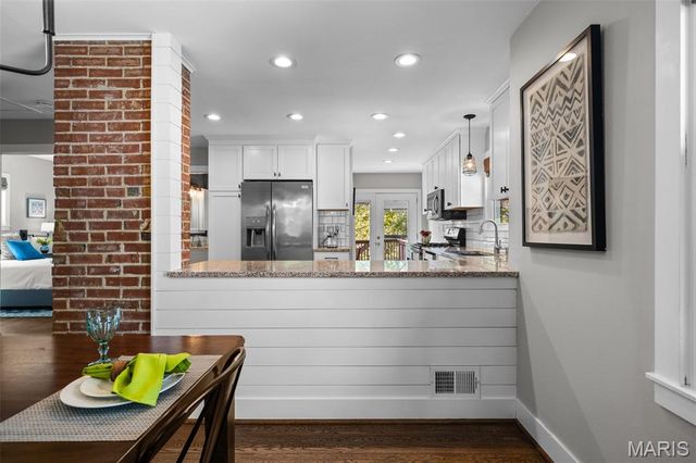 754 Greeley Avenue, Webster Groves, MO 63119