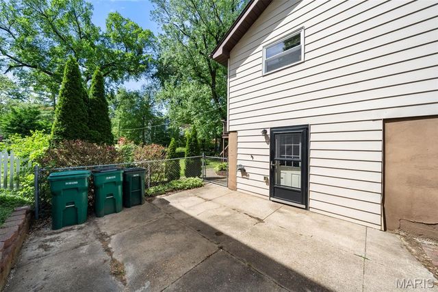 754 Greeley Avenue, Webster Groves, MO 63119