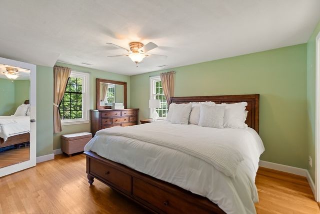 24 Edgemere Rd, Lynnfield, MA 01940