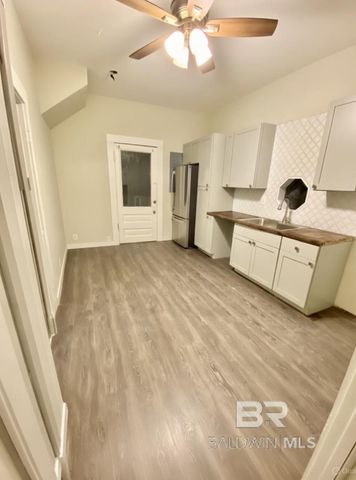 1063 Selma Street, Mobile, AL 36604