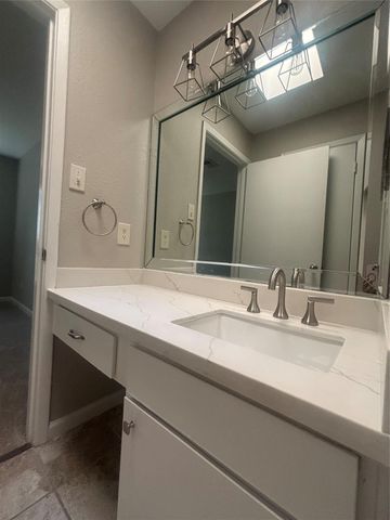 18800 Egret Bay Boulevard 1602, Webster, TX 77058