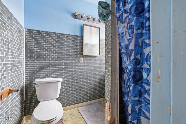456 E Poplar Street, Oxnard, CA 93033