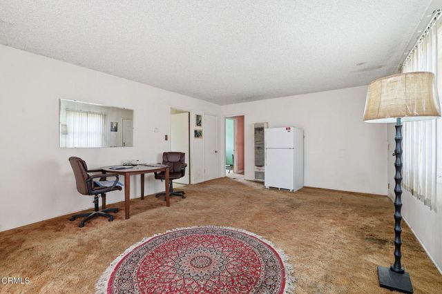 456 E Poplar Street, Oxnard, CA 93033