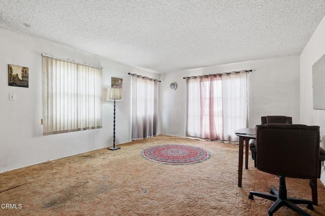 456 E Poplar Street, Oxnard, CA 93033
