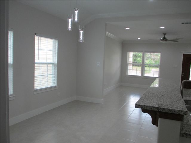 1209 Elm, Baytown, TX 77520