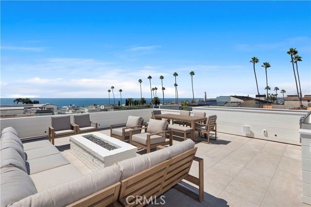 2820 Bayview Drive, Corona Del Mar (newport Beach), CA 92625