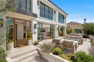 2820 Bayview Drive, Corona Del Mar (newport Beach), CA 92625