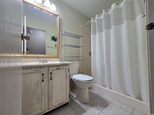 6914 Salge Drive, Fort Wayne, IN 46835