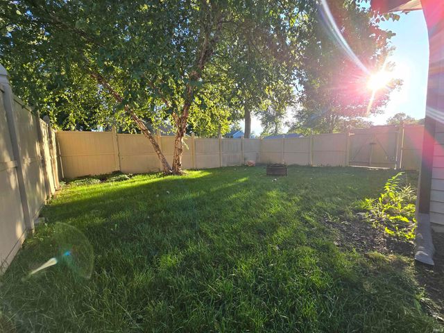 6914 Salge Drive, Fort Wayne, IN 46835