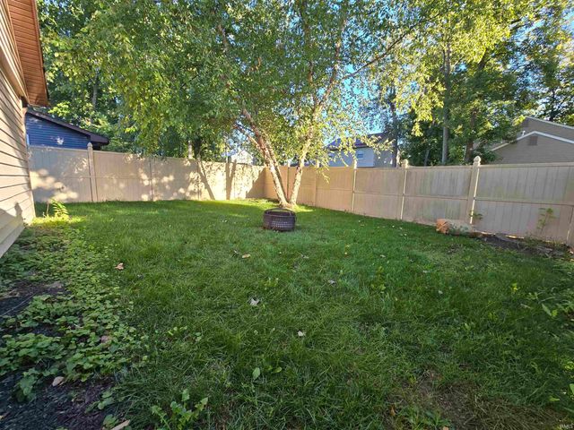 6914 Salge Drive, Fort Wayne, IN 46835