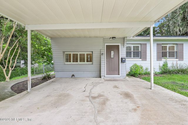 8370 BRACKRIDGE Boulevard S, Jacksonville, FL 32216