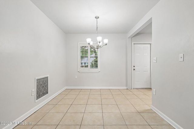 8370 BRACKRIDGE Boulevard S, Jacksonville, FL 32216
