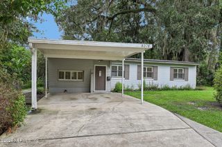 8370 BRACKRIDGE Boulevard S, Jacksonville, FL 32216