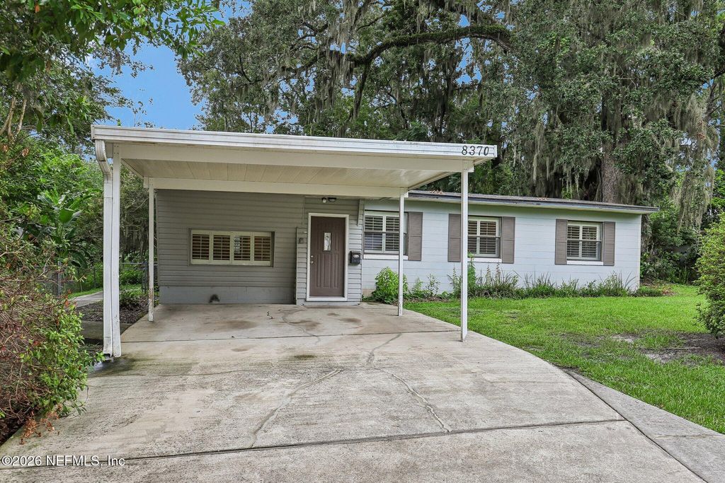 8370 BRACKRIDGE Boulevard S, Jacksonville, FL 32216