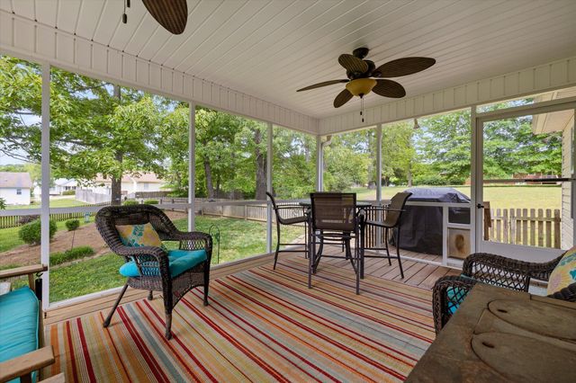 10155 Bear Trail Drive, Soddy Daisy, TN 37379
