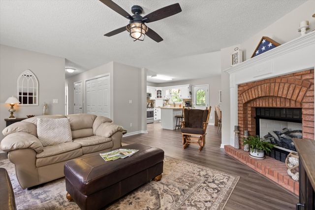 10155 Bear Trail Drive, Soddy Daisy, TN 37379