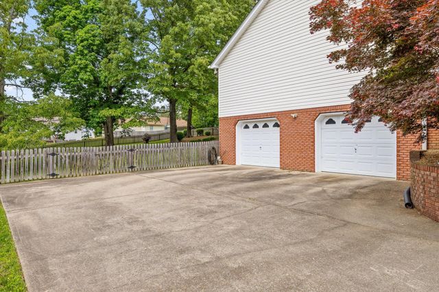 10155 Bear Trail Drive, Soddy Daisy, TN 37379