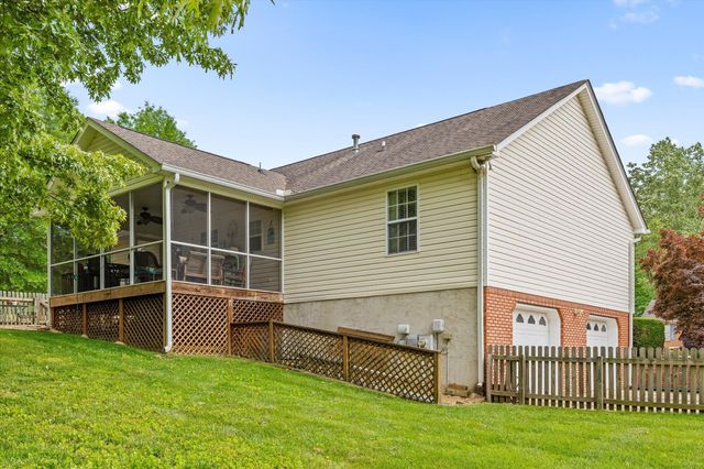 10155 Bear Trail Drive, Soddy Daisy, TN 37379