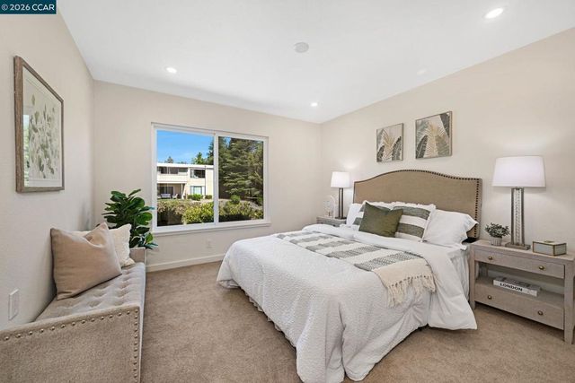 2000 Pine Knoll Dr 2, Walnut Creek, CA 94595