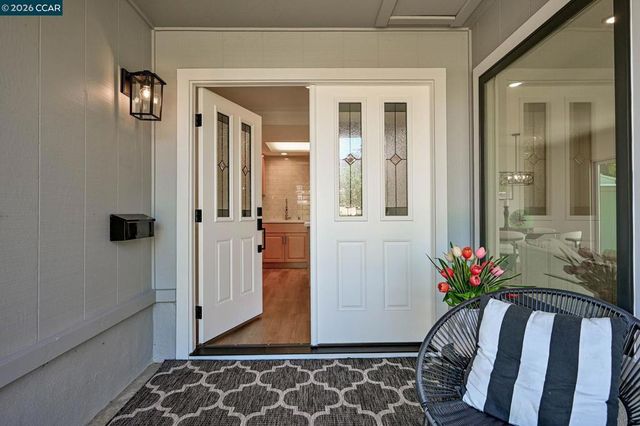 2000 Pine Knoll Dr 2, Walnut Creek, CA 94595