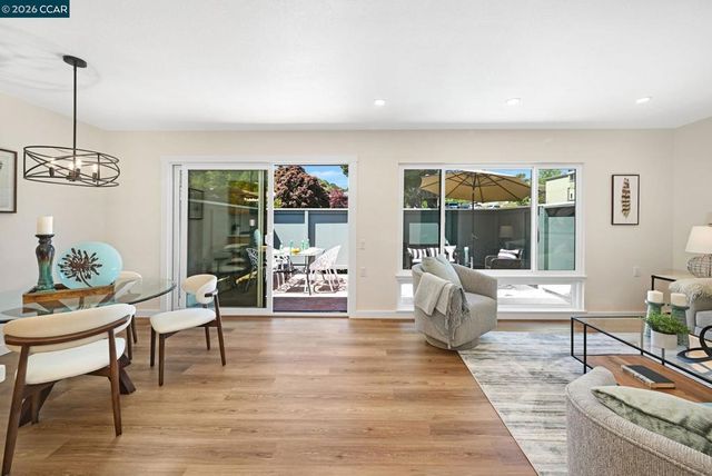 2000 Pine Knoll Dr 2, Walnut Creek, CA 94595