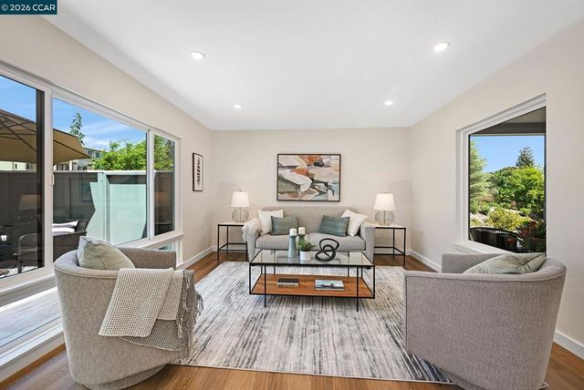2000 Pine Knoll Dr 2, Walnut Creek, CA 94595