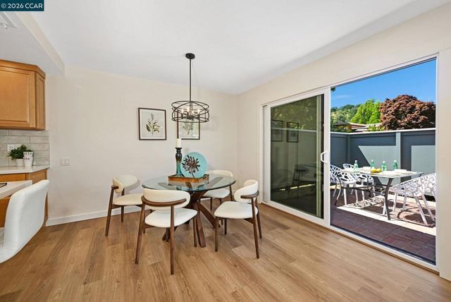 2000 Pine Knoll Dr 2, Walnut Creek, CA 94595