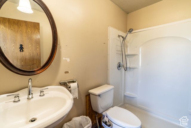 77 N 100 W, Trenton, UT 84338