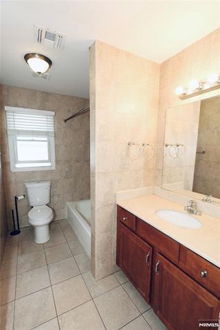 23 Main Avenue, Wallington, NJ 07057