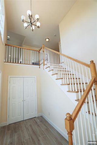 23 Main Avenue, Wallington, NJ 07057