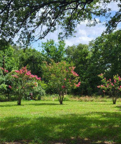 123 Conway Lane, Azle, TX 76020