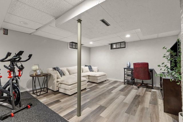 505 E BREWSTER STREET, Appleton, WI 54911