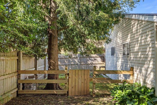 505 E BREWSTER STREET, Appleton, WI 54911