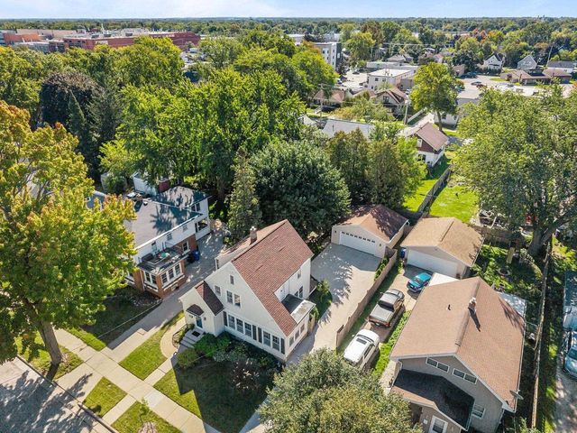 505 E BREWSTER STREET, Appleton, WI 54911