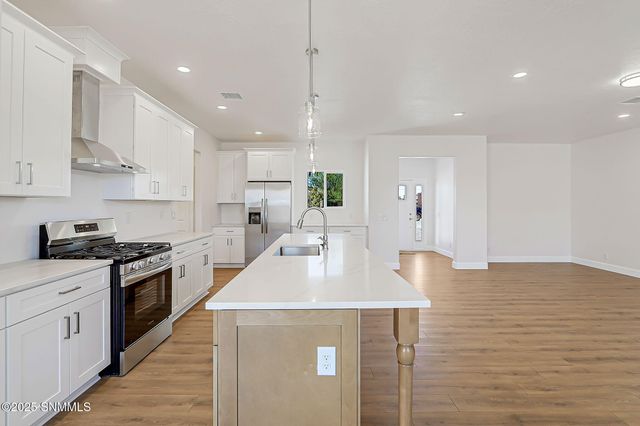 1404 S Tularosa Street, Deming, NM 88030