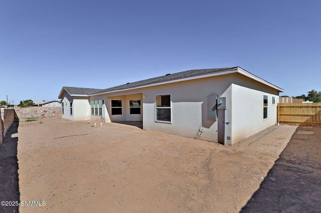 1404 S Tularosa Street, Deming, NM 88030